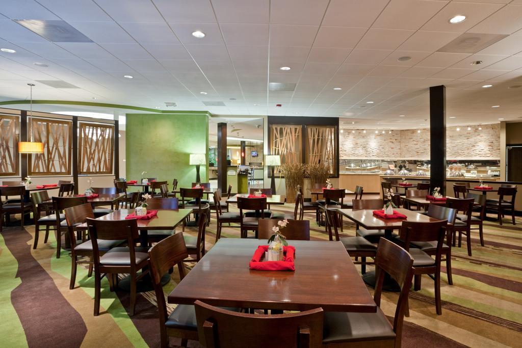 Holiday Inn Olathe Medical Center Étterem fotó