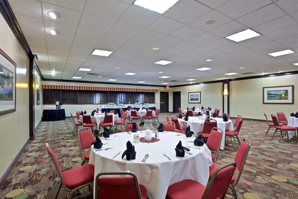 Holiday Inn Olathe Medical Center Étterem fotó
